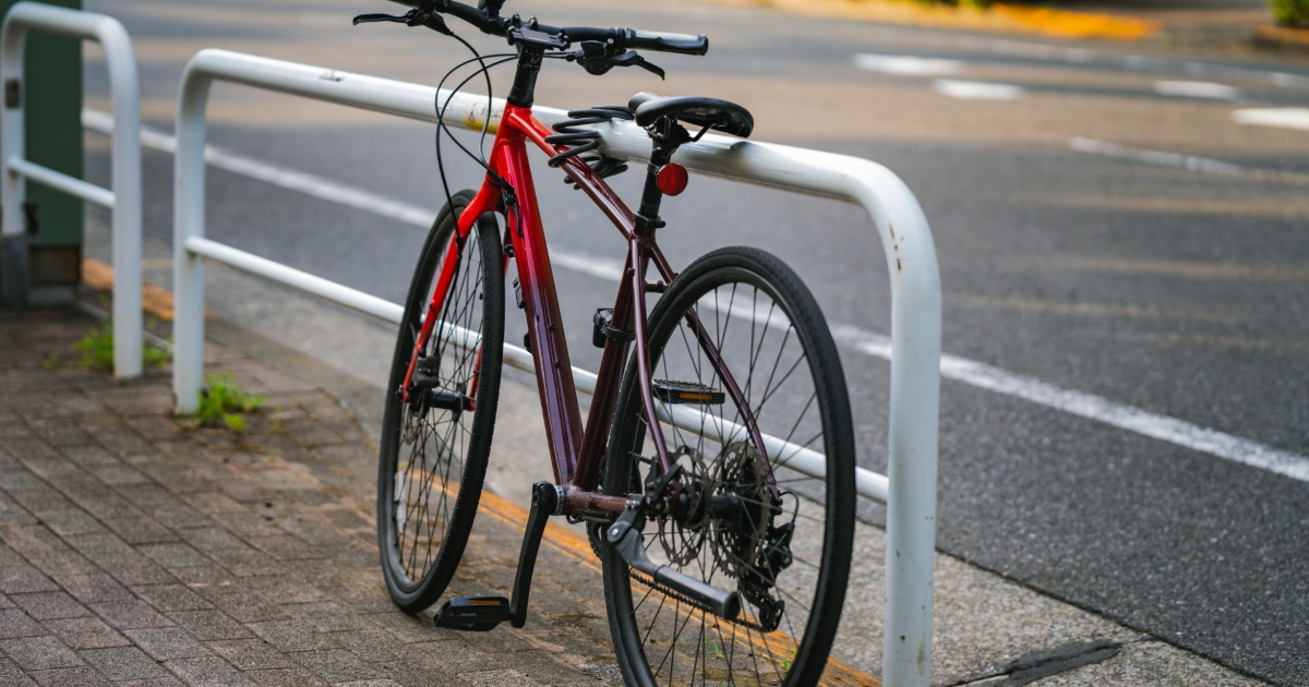 道路にある自転車