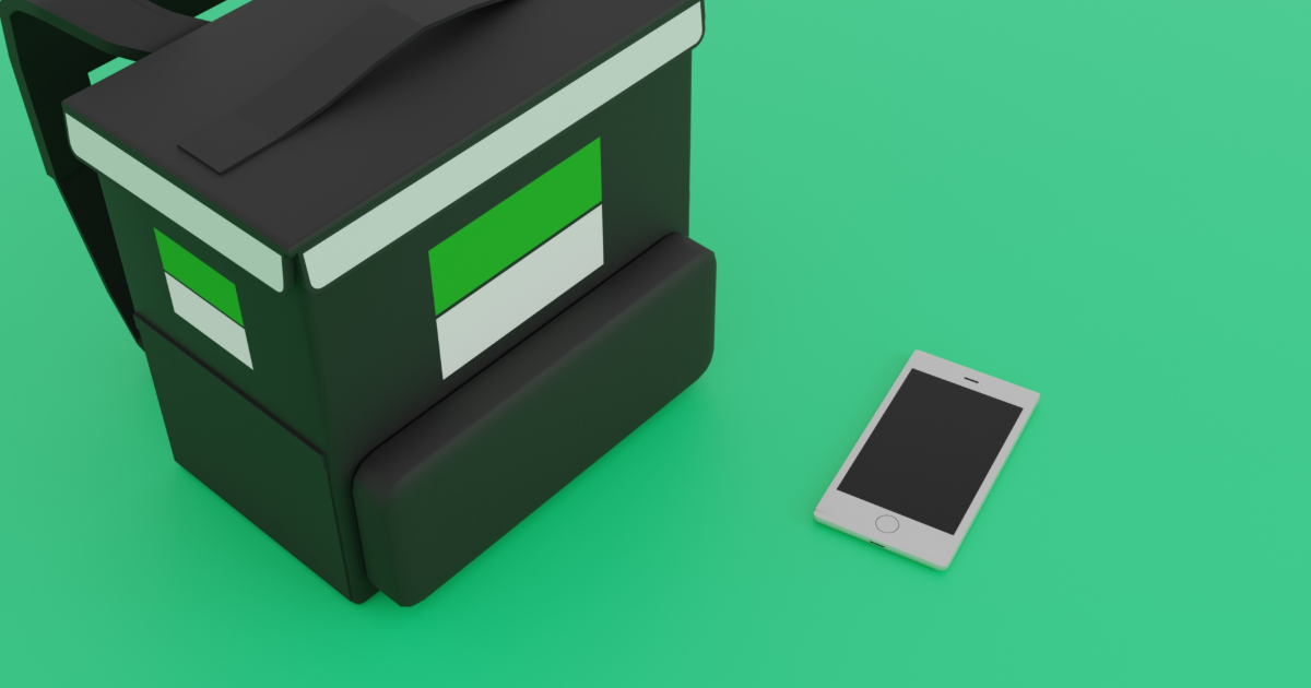 ウーバーイーツの鞄とスマホ